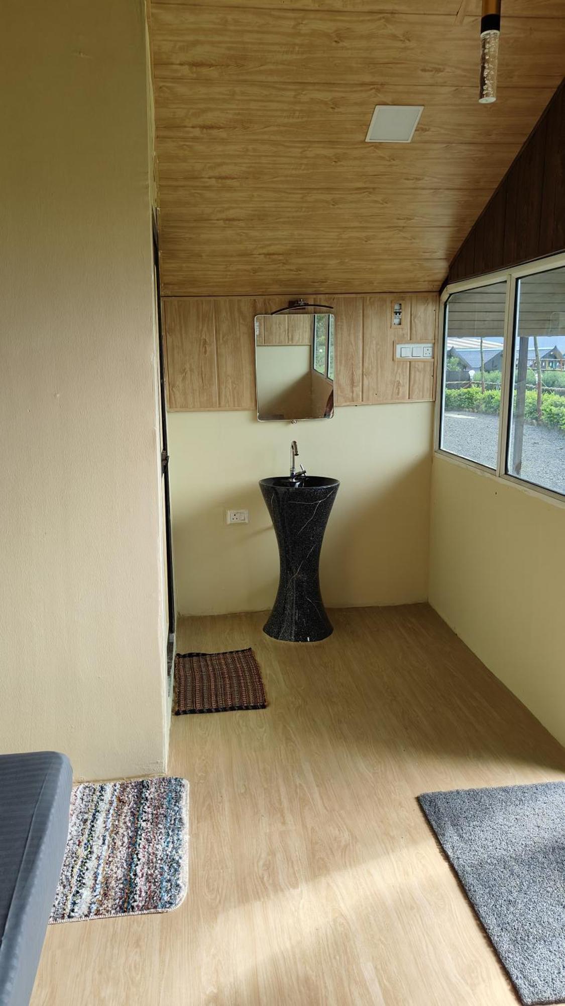 Shelby Pawana Lake Cottages & Camping Tents Lonavala Buitenkant foto