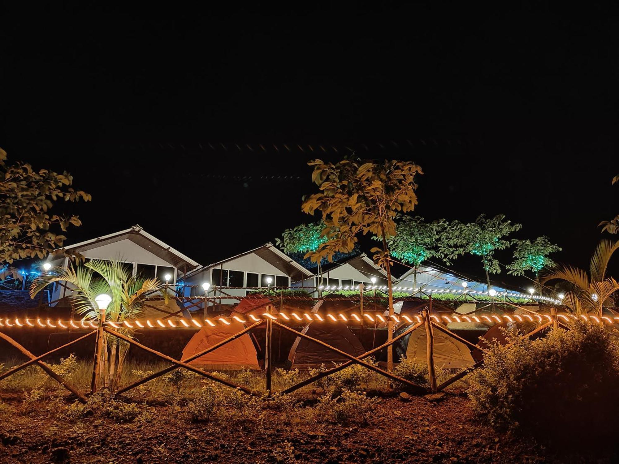 Shelby Pawana Lake Cottages & Camping Tents Lonavala Buitenkant foto