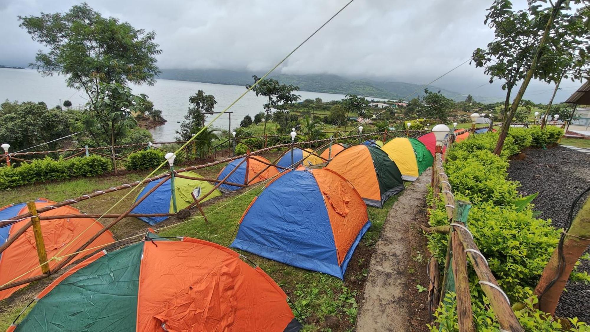 Shelby Pawana Lake Cottages & Camping Tents Lonavala Buitenkant foto