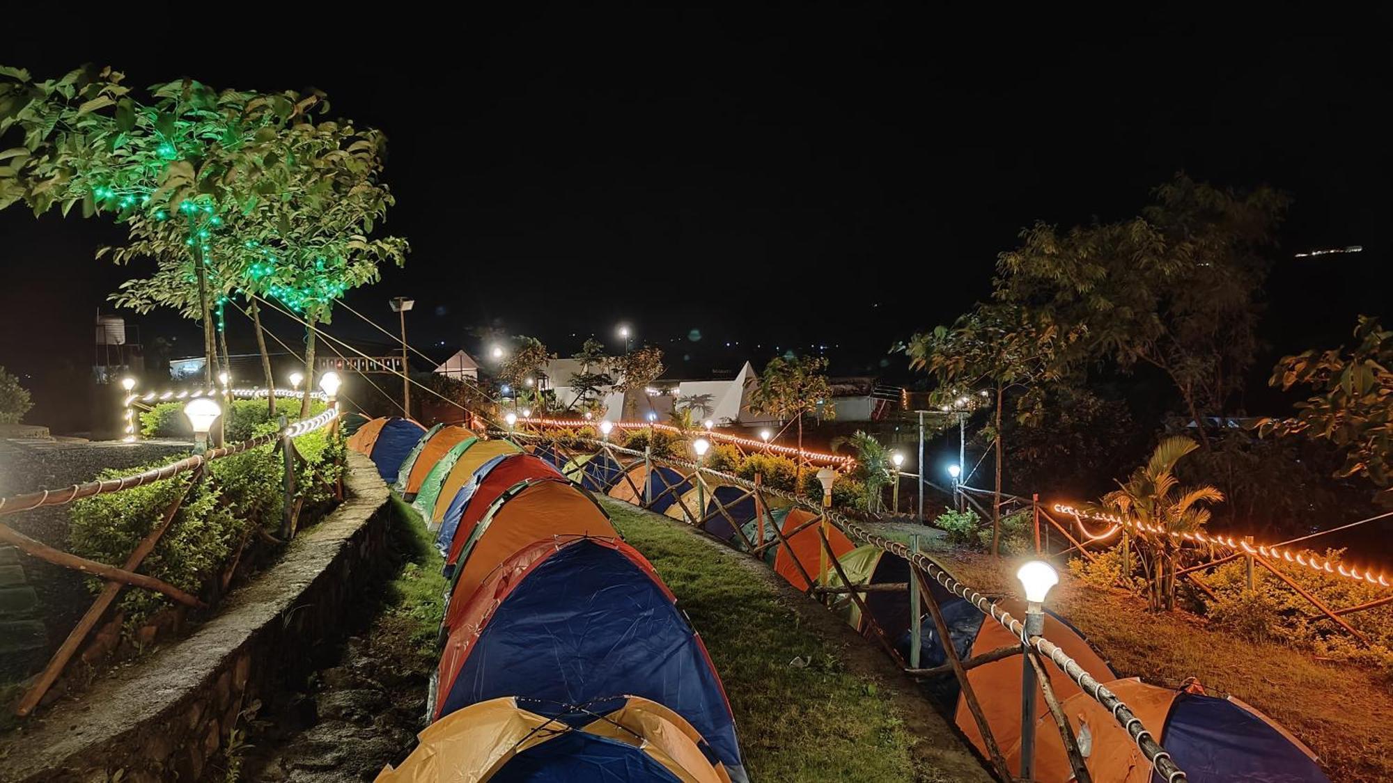 Shelby Pawana Lake Cottages & Camping Tents Lonavala Buitenkant foto