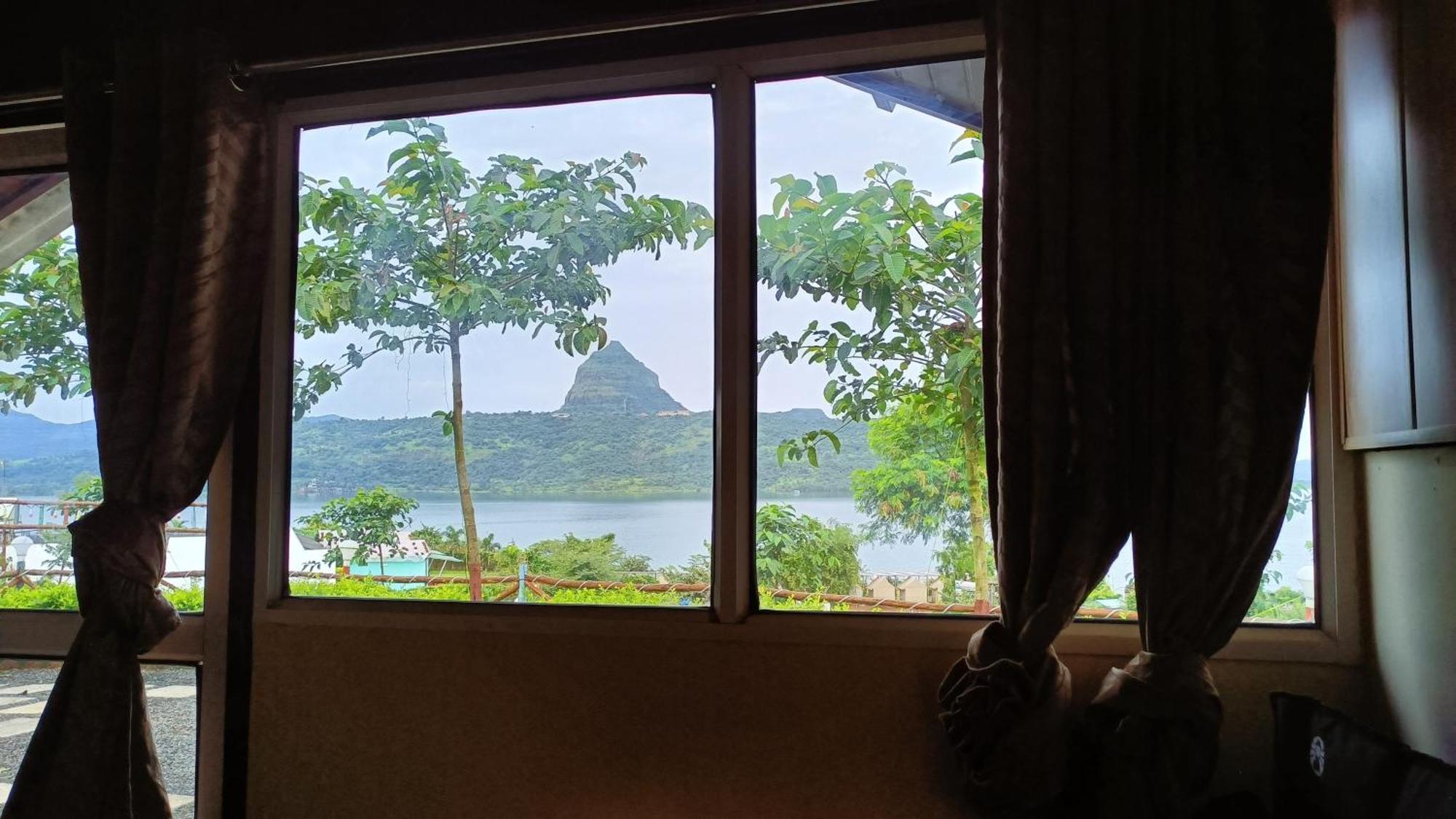 Shelby Pawana Lake Cottages & Camping Tents Lonavala Buitenkant foto